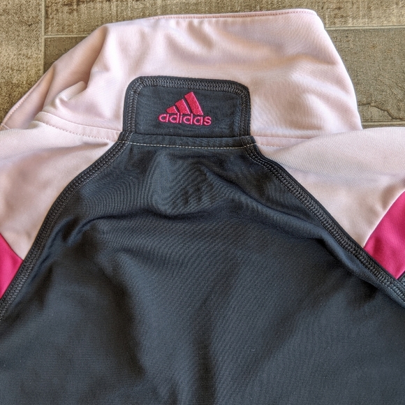 Woman's Adidas zipper down jacket size Medium - Picture 4 of 6